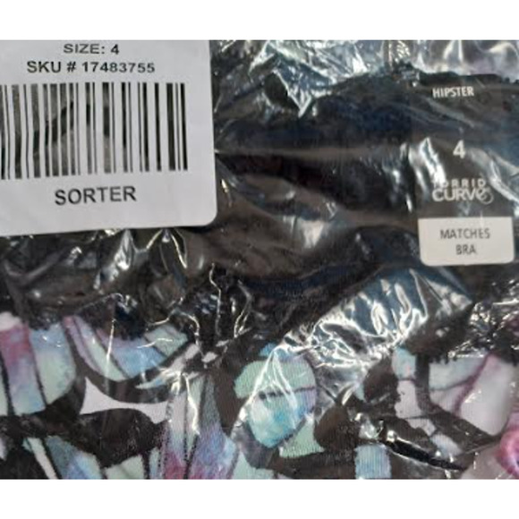 TORRID SIZE 4 SECOND SKIN MID-RISE  MINI LATTICE BACK PANTY ****SIZE 4X**** - Picture 4 of 5